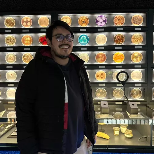 Antonio visiting ARTIS-Micropia in Amsterdam.